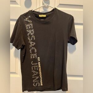 good condition t-shirt for men